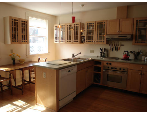 114 Upland Road, Unit 2 Cambridge, MA 02140 - Photo 8 of 14 Gallery Image 8