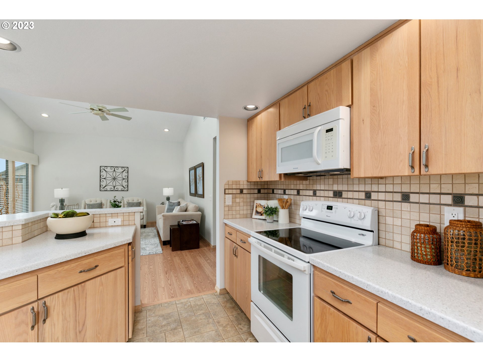 12578 Southwest Overgaard Street Portland, OR 97224 - Photo 17 of 38 Gallery Image 17