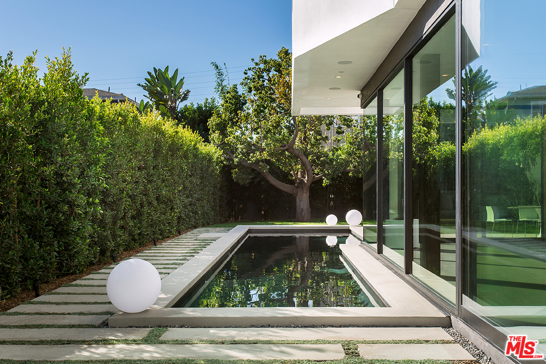 2021 Walnut Avenue Venice, CA 90291 - Photo 20 of 26