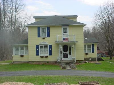 390 Rutt Road Bangor, PA 18013 - Photo 1 of 5 Gallery Image 1