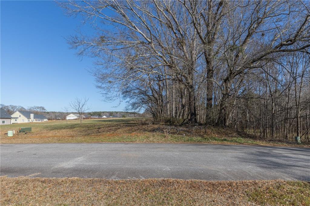 1030 Shoreline Drive Madison, GA 30650 - Photo 7 of 21 a view of beach and ocean