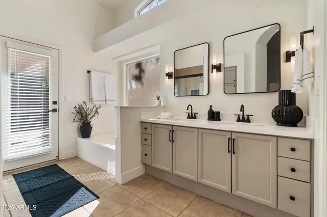 $639,000 | 4523 East Bighorn Avenue, Phoenix, AZ 85044