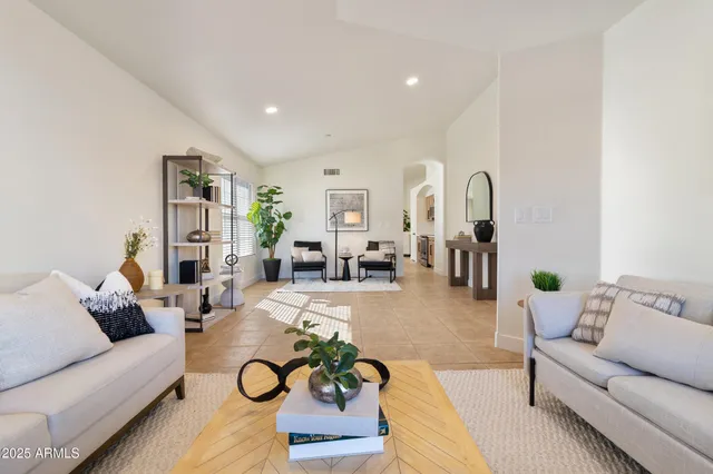 $639,000 | 4523 East Bighorn Avenue, Phoenix, AZ 85044