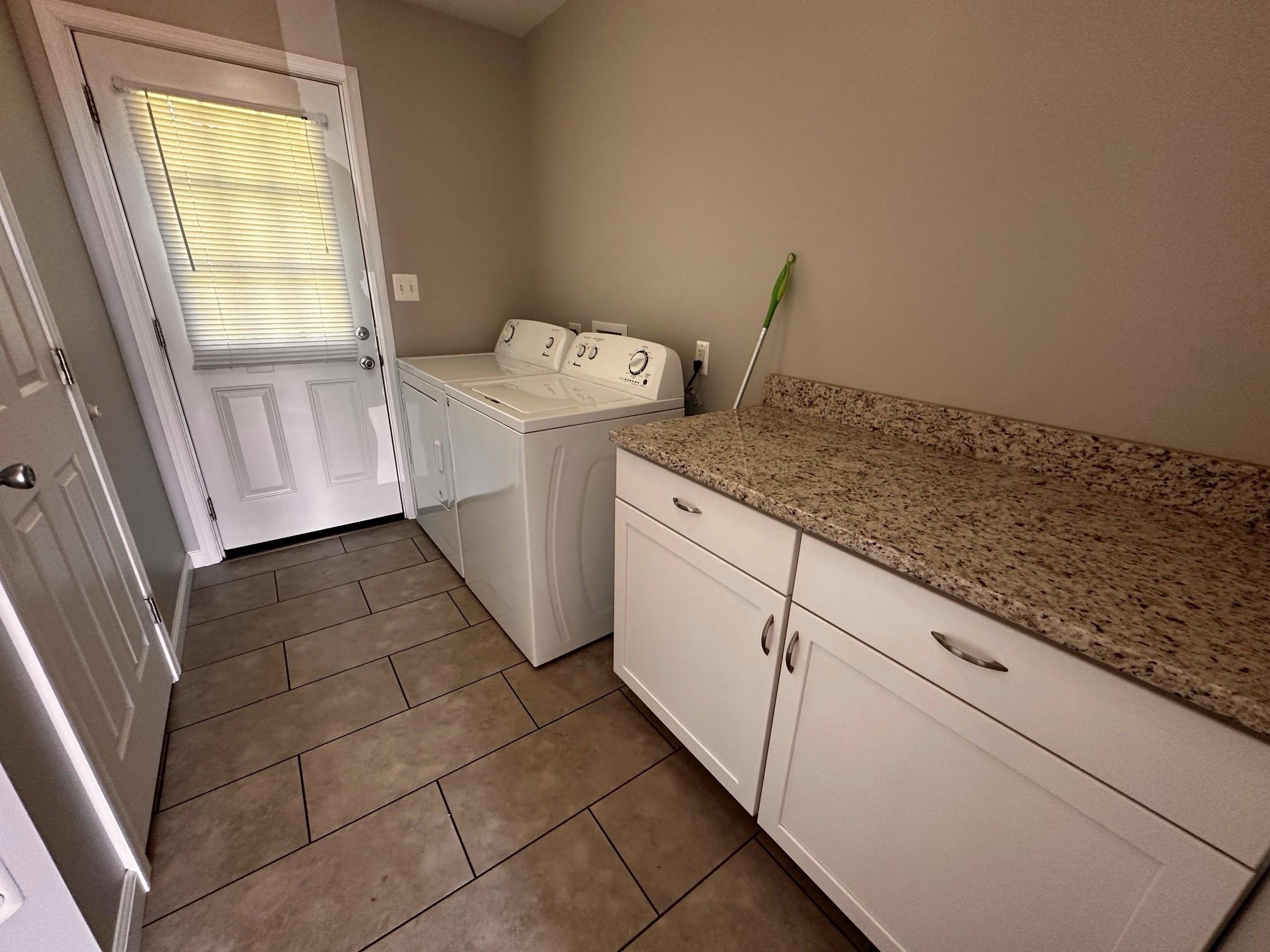 2224 Dennings Road New Windsor, MD 21776 - Photo 3 of 19 Laundry/Mudroom with half bath
