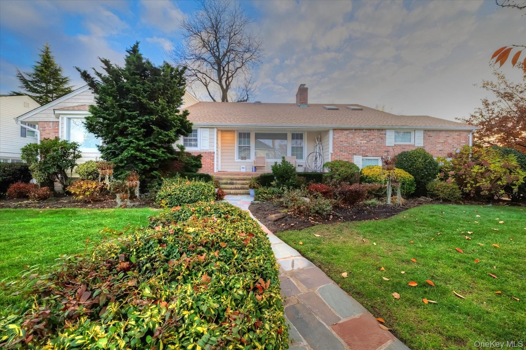 58 Allen Road Rockville Centre, NY 11570 - Photo 23 of 40