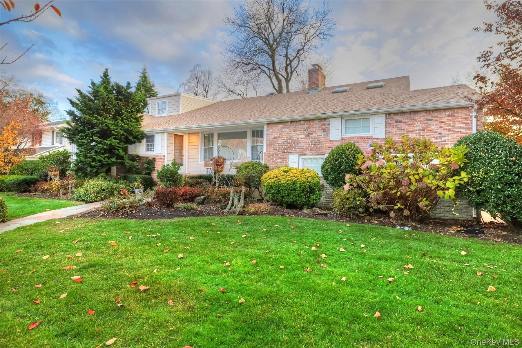 58 Allen Road Rockville Centre, NY 11570 - Photo 32 of 40