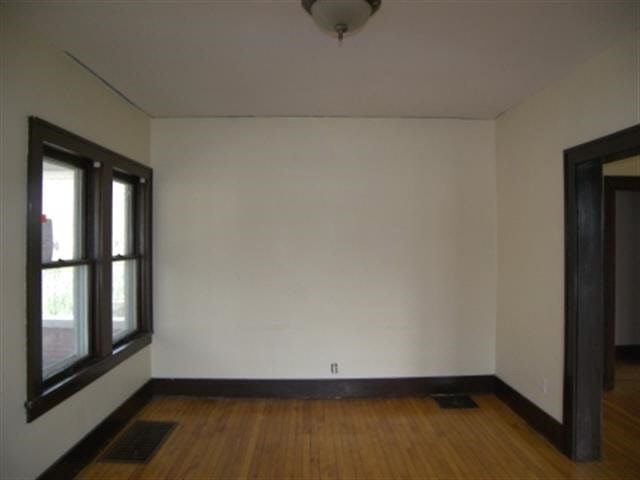 427 Jefferson Street, Unit NE Rochester, IN 46975 - Photo 10 of 25