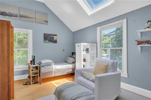 $999,000 | 21 2nd Street, Barrington, RI 02806