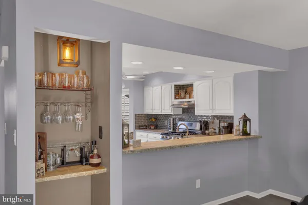 $285,000 | 698 East Lake Front Circle, Unit 65, Absecon, NJ 08205