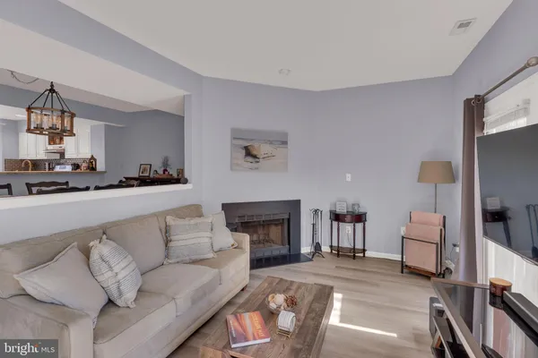 $285,000 | 698 East Lake Front Circle, Unit 65, Absecon, NJ 08205