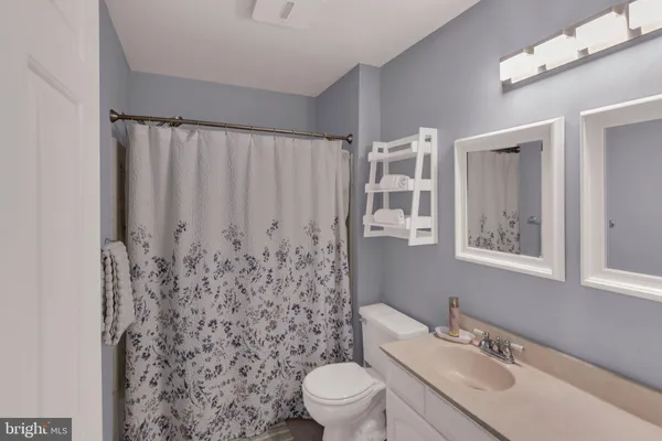 $285,000 | 698 East Lake Front Circle, Unit 65, Absecon, NJ 08205