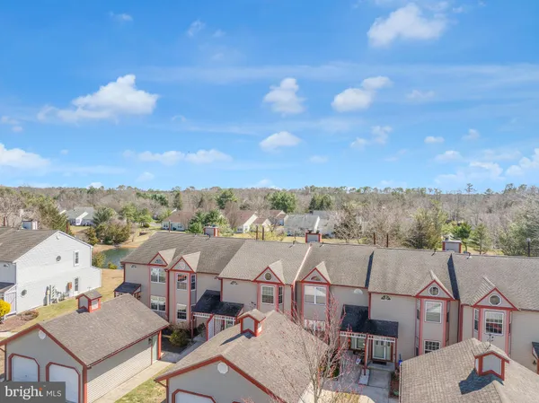 $285,000 | 698 East Lake Front Circle, Unit 65, Absecon, NJ 08205