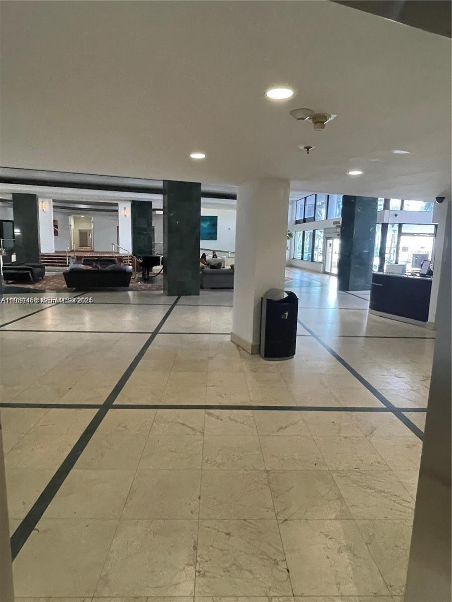 6345 Collins Avenue, Unit 442 Miami Beach, FL 33141 - Photo 20 of 31