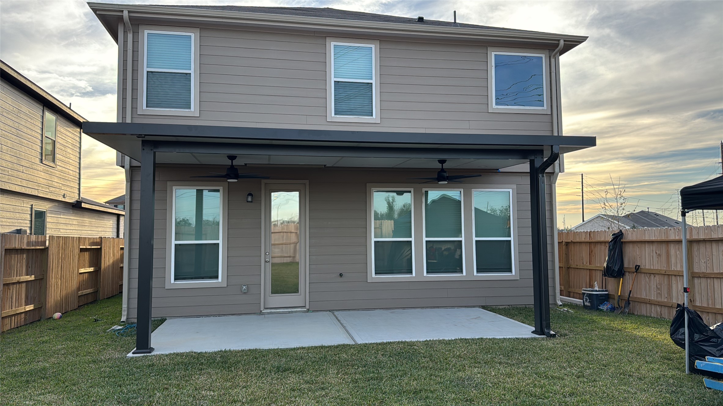 6415 Kentfield Drive Rosharon, TX 77583 - Photo 3 of 21 Private backyard with plenty of room for pets, play, or future outdoor enhancements