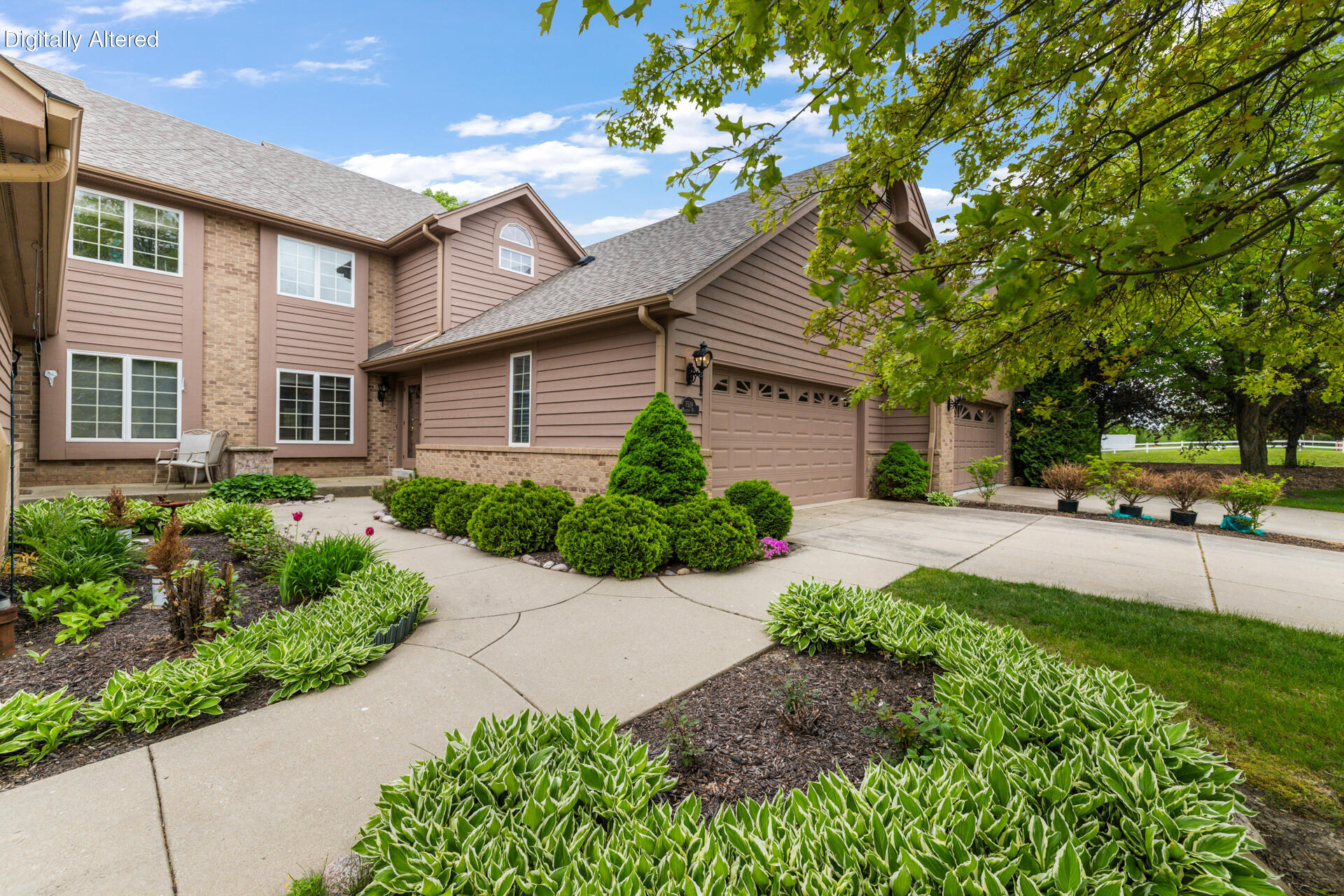 7519 Mallory Way Franklin, WI 53132 - Photo 1 of 35 Front Entrance