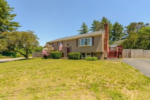 $469,000 | 9 Oakland Road, Pepperell, MA 01463