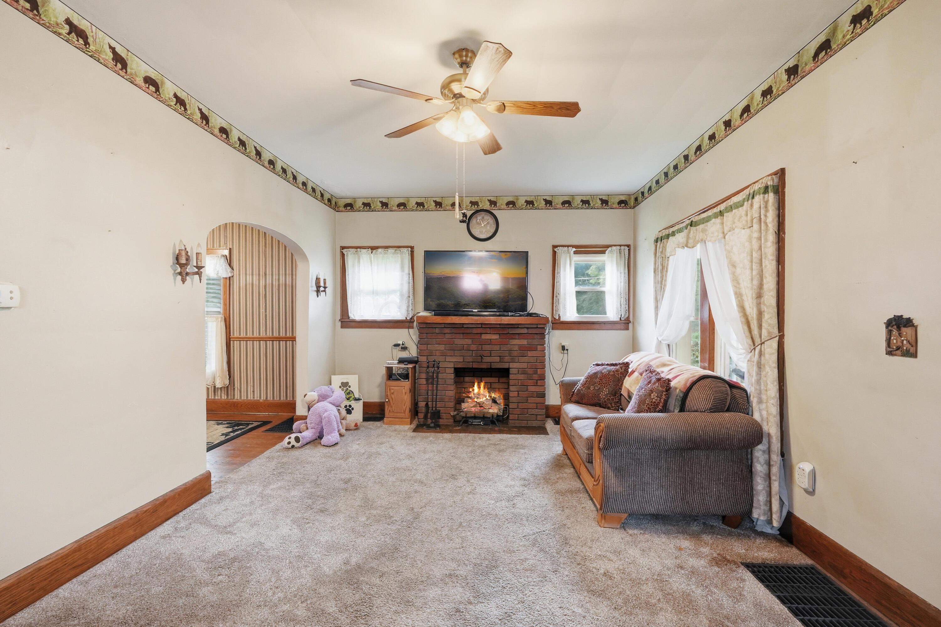 421 Riverside Drive Loudonville, OH 44842 - Photo 2 of 31 2