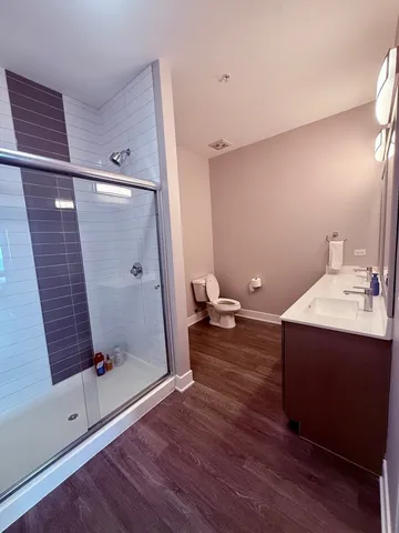 $3,600 | 18w070 Royce Boulevard, Unit 283, Villa Park, IL 60181