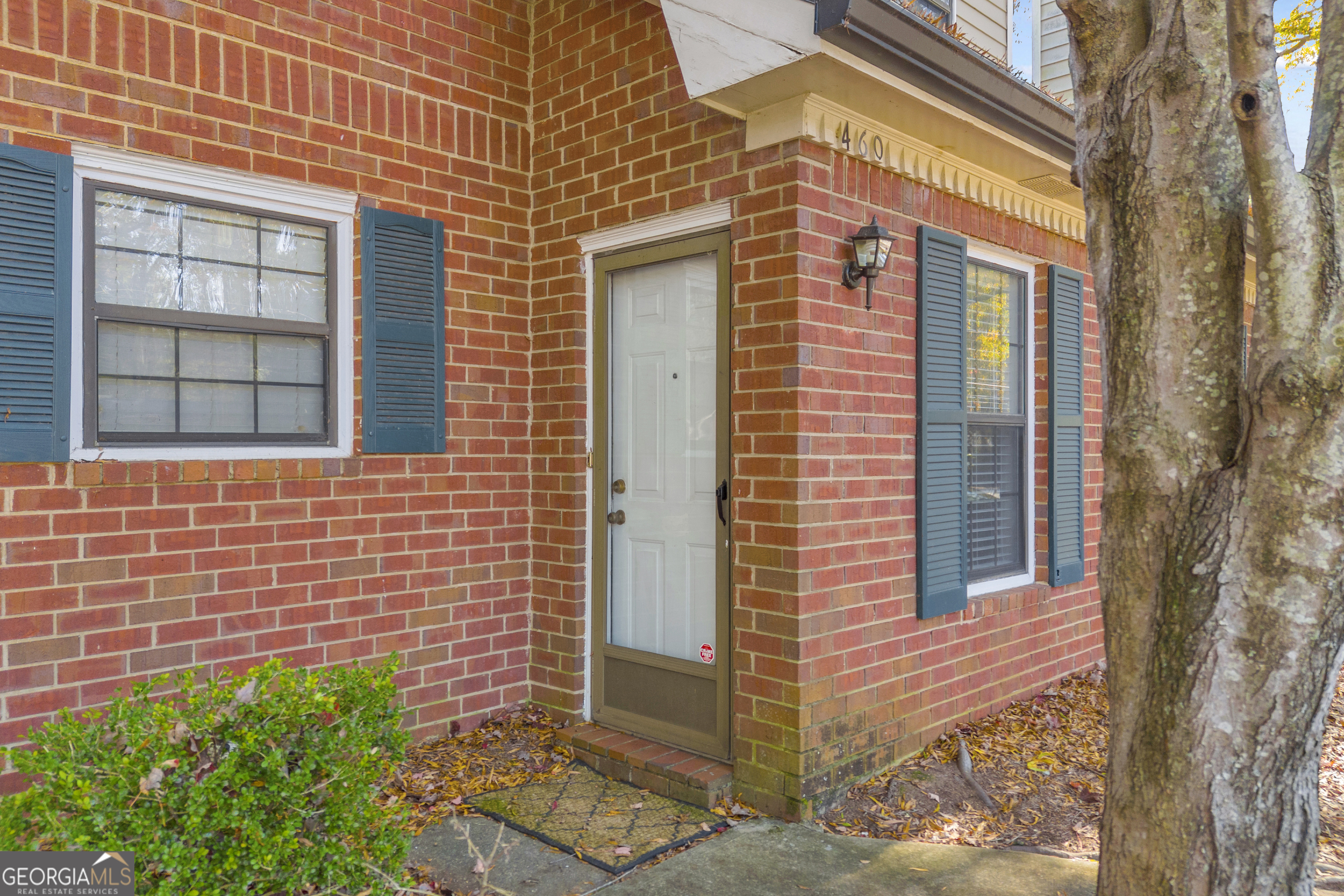 460 Huntington Road Athens, GA 30606 - Photo 2 of 32