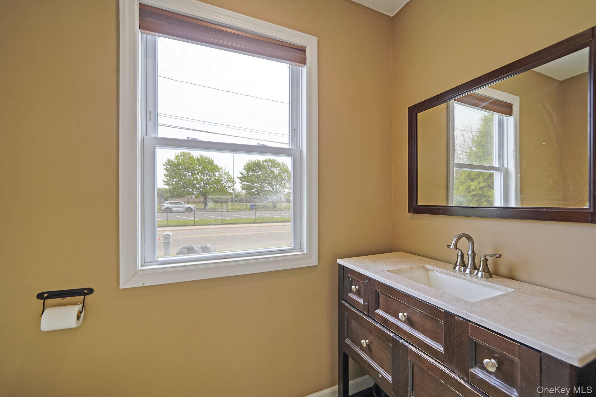 374 Rider Avenue Patchogue, NY 11772 - Photo 12 of 24