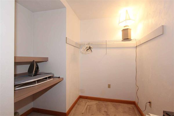160 Middle Road Southborough, MA 01772 - Photo 22 of 28 a bathroom with a sink