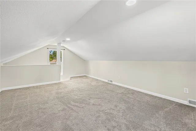 $175,000 | 417 East 4th Avenue, Garnett, KS 66032