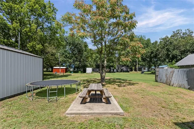 $175,000 | 417 East 4th Avenue, Garnett, KS 66032