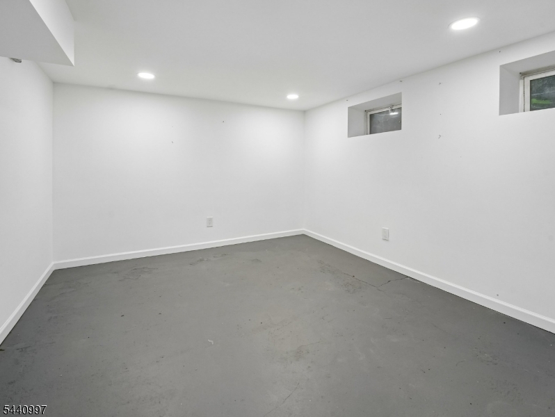 485 Valley Road, Unit 1 Montclair, NJ 07043 - Photo 19 of 27