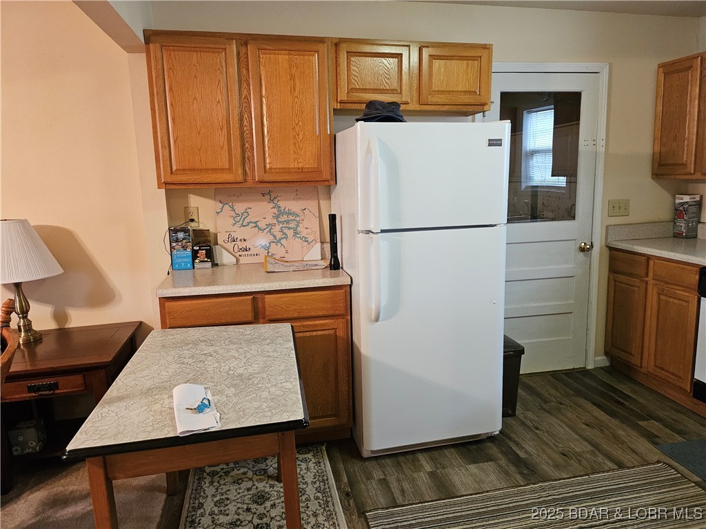 22 Launch Landing Edwards, MO 65326 - Photo 25 of 48 View 3 of kitchen