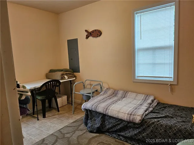 $299,500 | 22 Launch Landing, Edwards, MO 65326