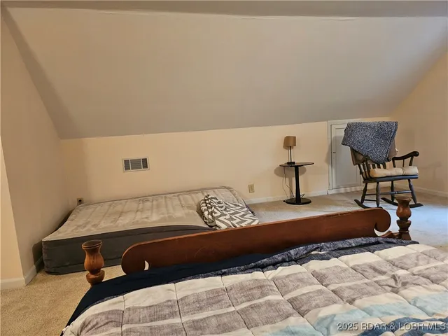 $299,500 | 22 Launch Landing, Edwards, MO 65326