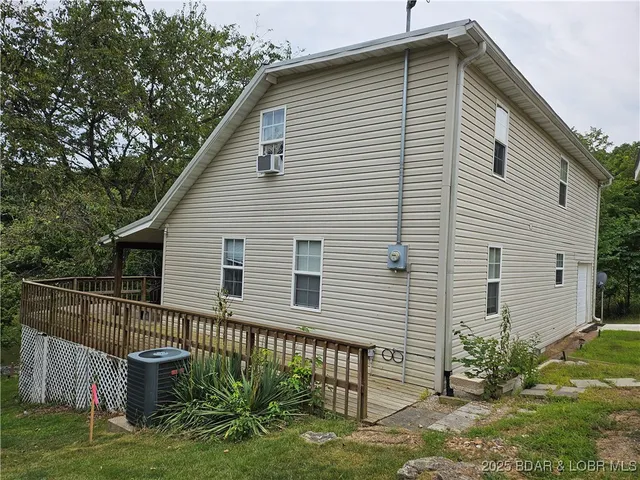 $299,500 | 22 Launch Landing, Edwards, MO 65326