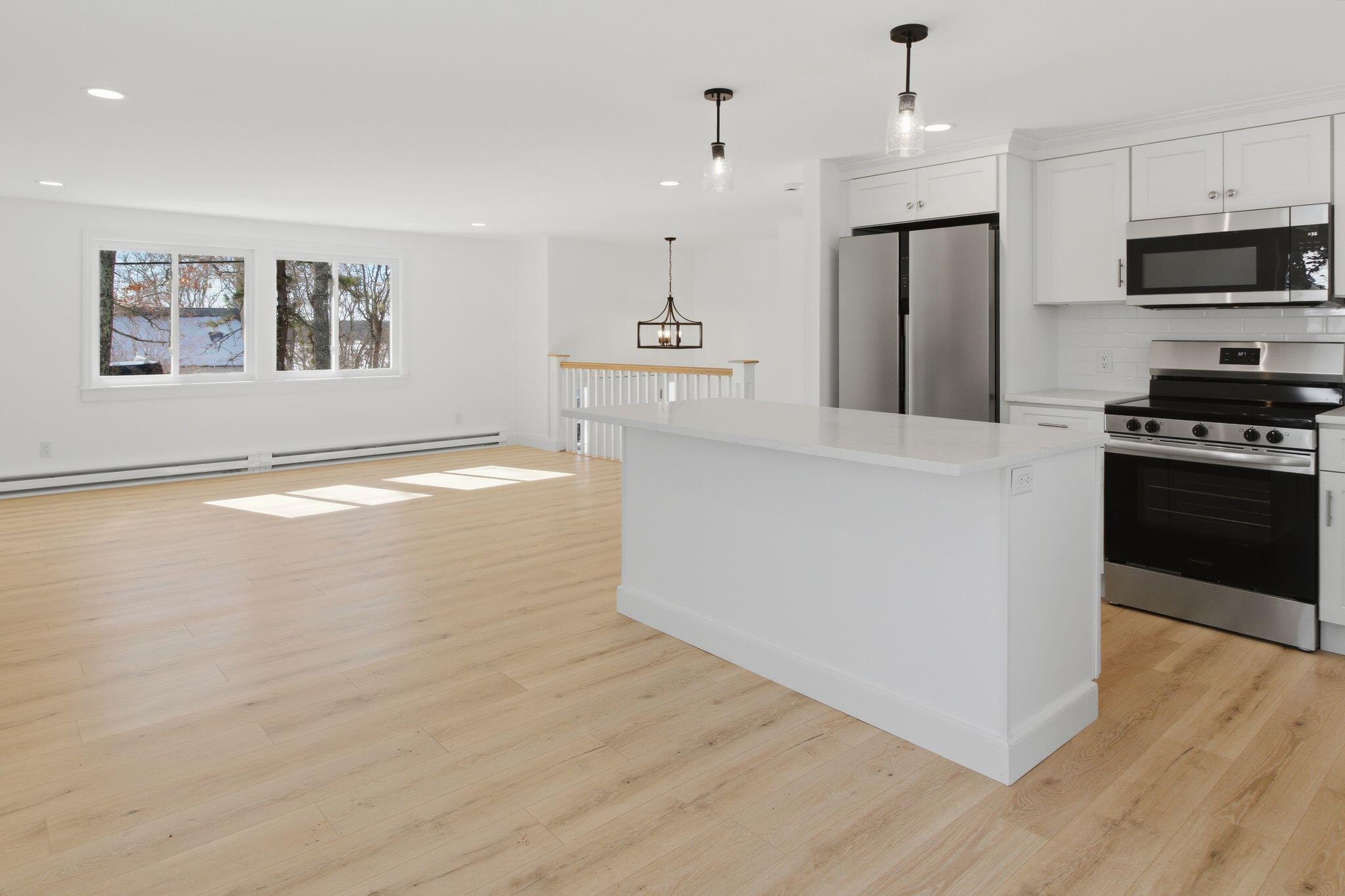185 Wheeler Road Mashpee, MA 02649 - Photo 5 of 51 26_185_Wheeler_Rd_Mashpee_MA_02649-Kitch