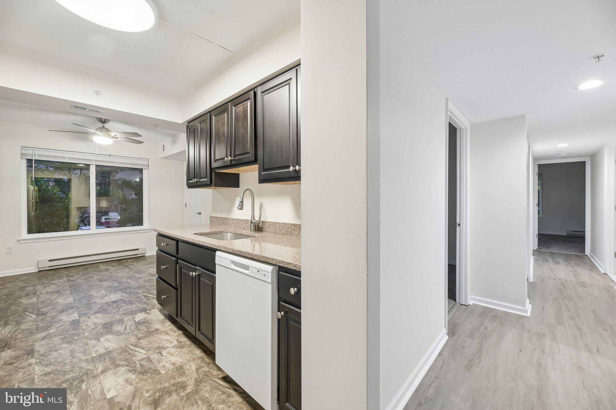 15210 Elkridge Way, Unit 911K Silver Spring, MD 20906 - Photo 7 of 37 Kitchen