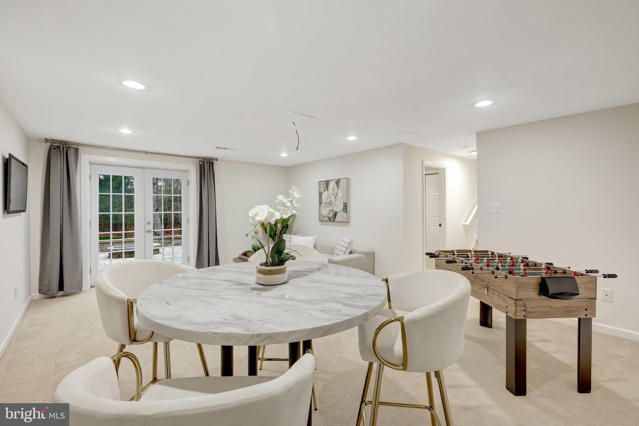1827 Post Oak Trail Reston, VA 20191 - Photo 22 of 33 Gallery Image 22