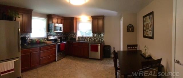 2878 York Road Rochester Hills, MI 48309 - Photo 7 of 18