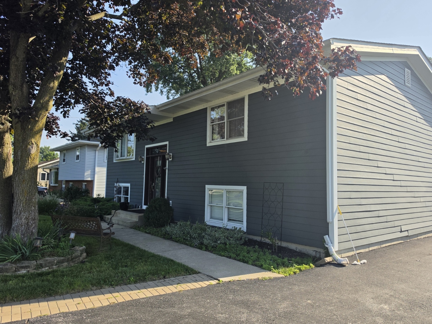 1S205 Valley Road Lombard, IL 60148 - Photo 2 of 18 Gallery Image 2