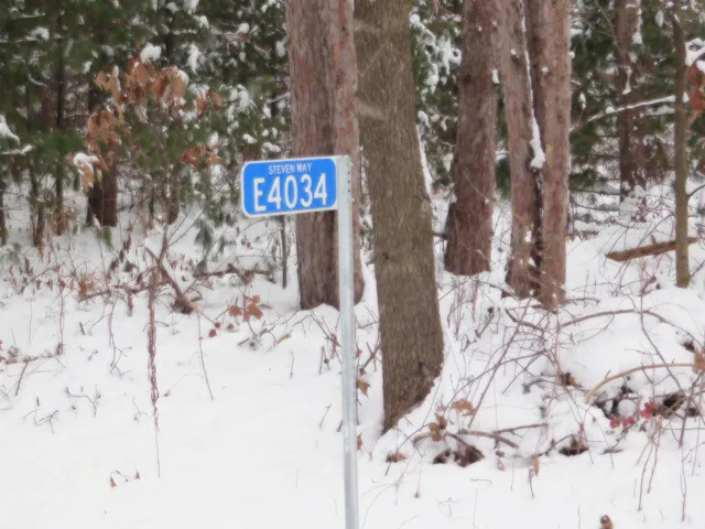 $64,900 | E4034 Steven Way, Spring Green, WI 53588