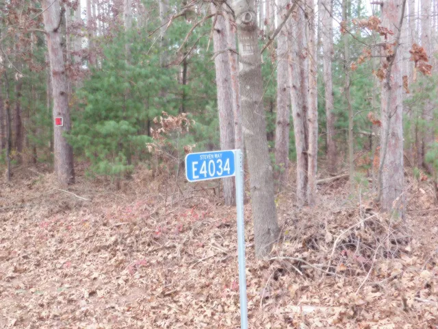 $64,900 | E4034 Steven Way, Spring Green, WI 53588