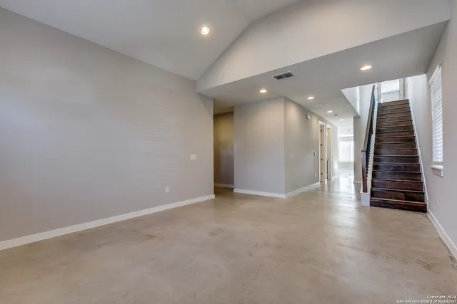 $4,000 | 448 East Olmos Drive, San Antonio, TX 78212