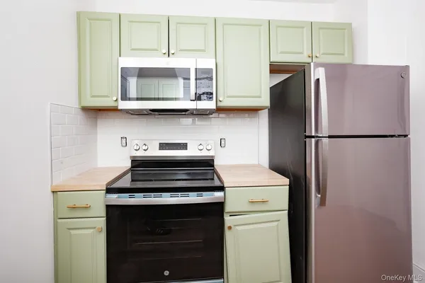 $3,000 | 1009 Hudson Avenue, Unit 1S, Peekskill, NY 10566