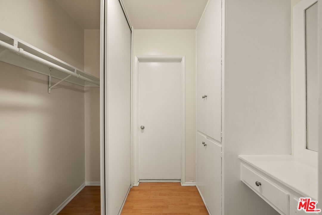 161 West Channel Road, Unit 4 Santa Monica, CA 90402 - Photo 9 of 15