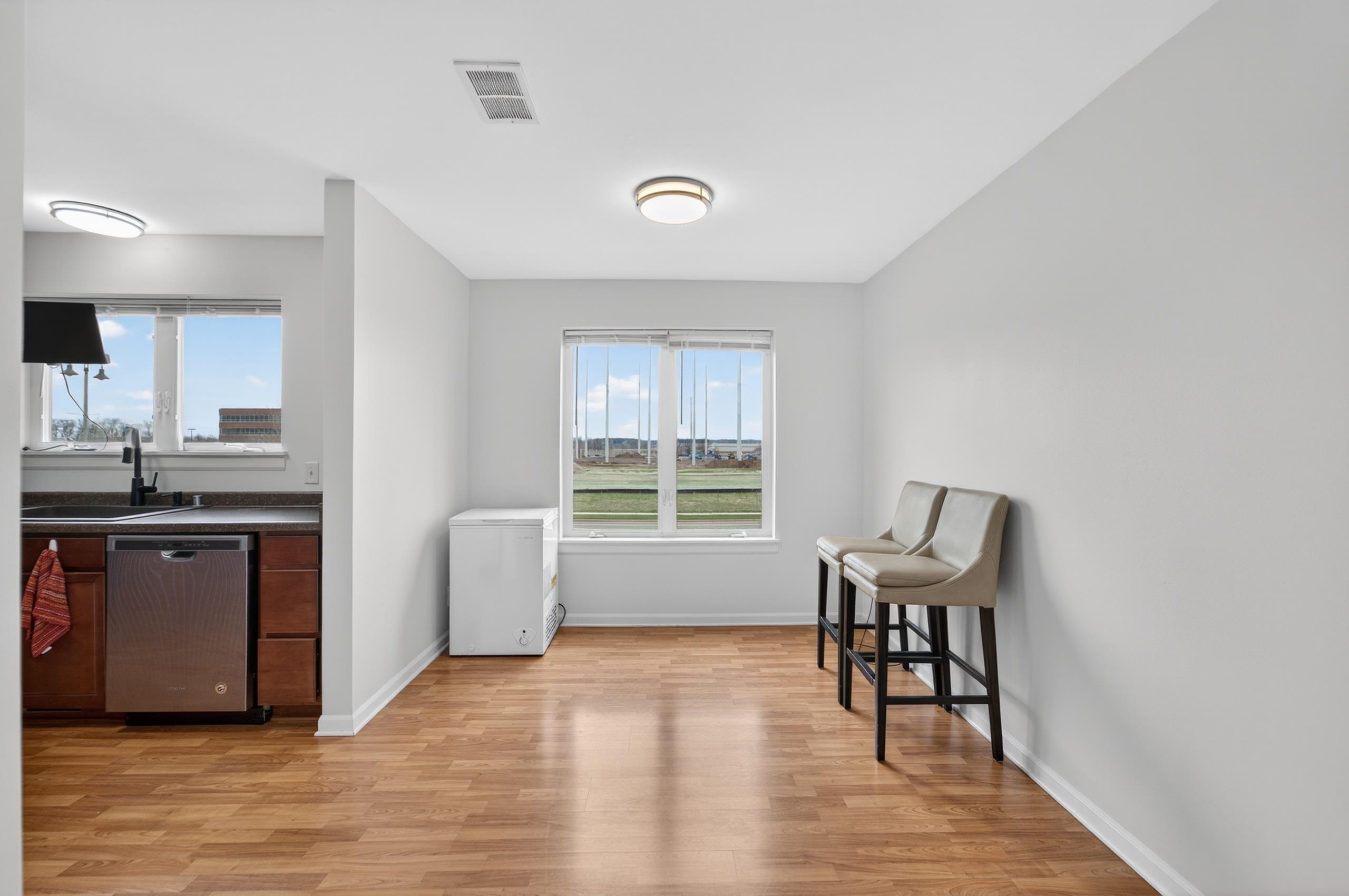 1813 Conservation Place Madison, WI 53713 - Photo 10 of 23