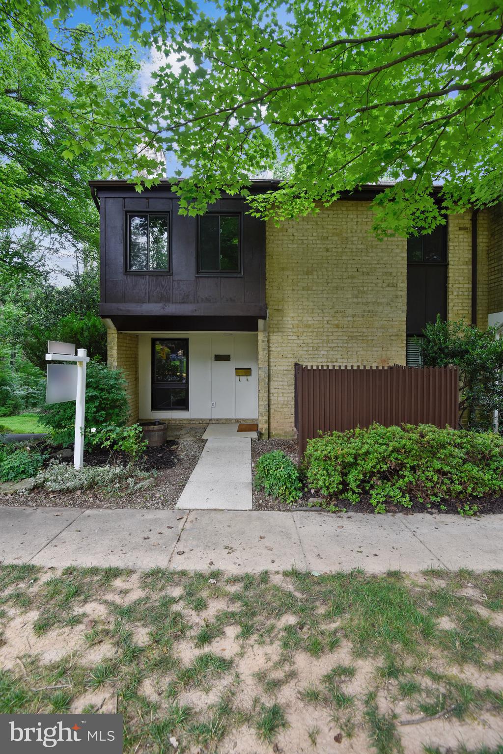 11077 Saffold Way Reston, VA 20190 - Photo 2 of 30