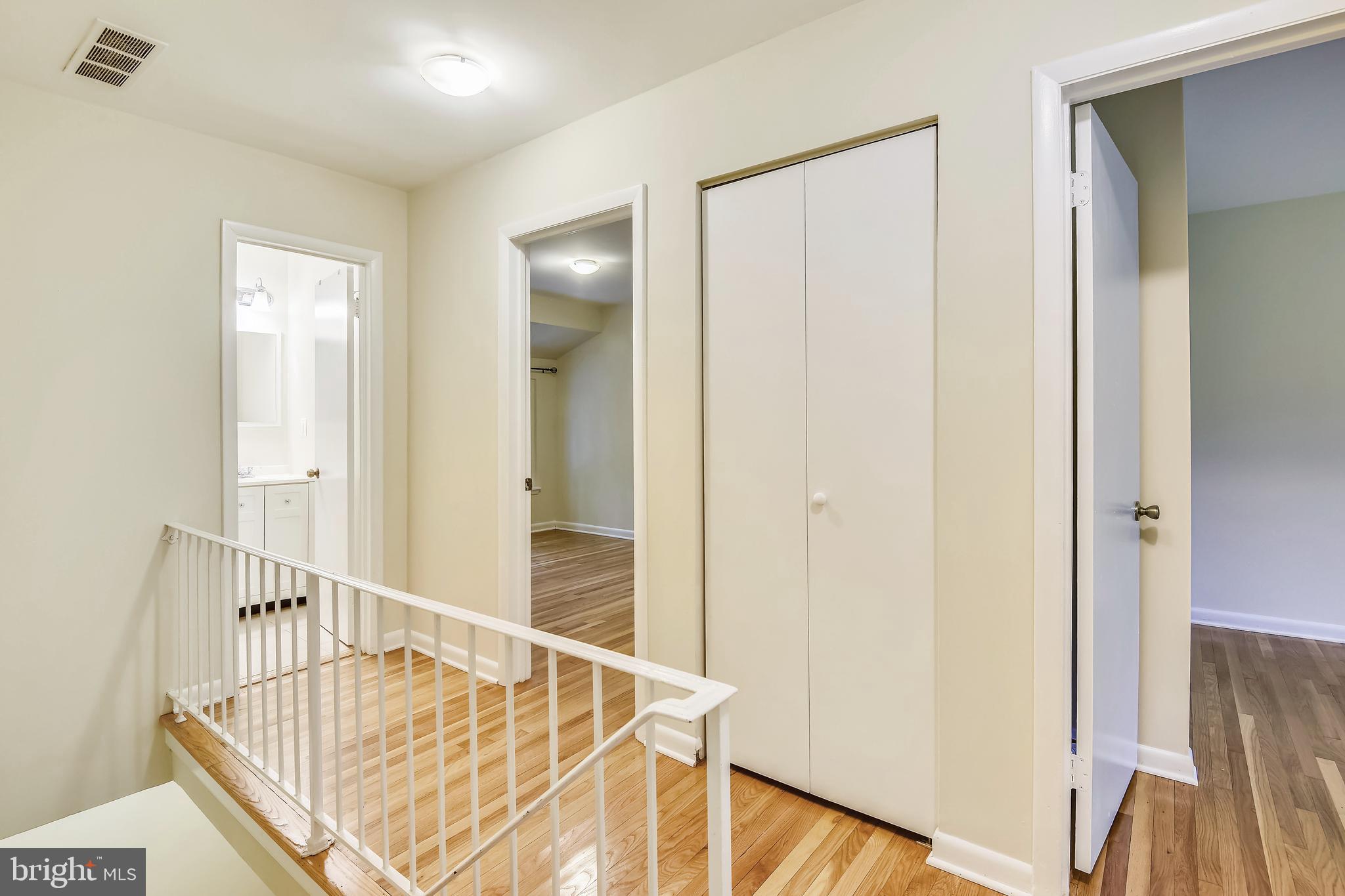 11077 Saffold Way Reston, VA 20190 - Photo 17 of 30 Upper Hall