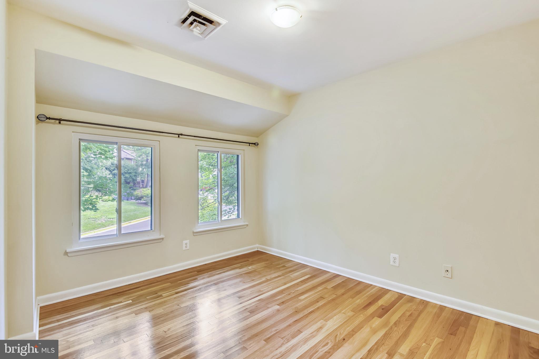 11077 Saffold Way Reston, VA 20190 - Photo 20 of 30 Bed 3 Front View
