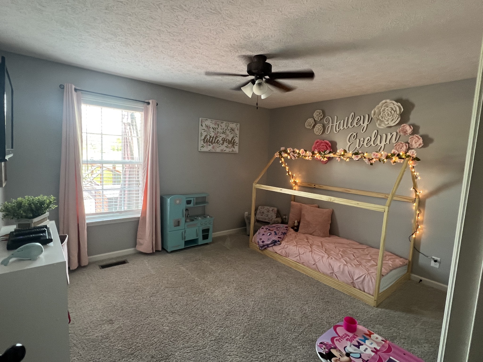 546 Corinth Road Portland, TN 37148 - Photo 28 of 37 a bedroom with furniture and a window