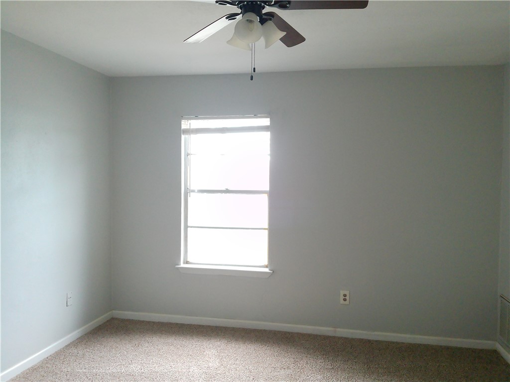 2026 Waldron Road, Unit 105 Corpus Christi, TX 78418 - Photo 8 of 10