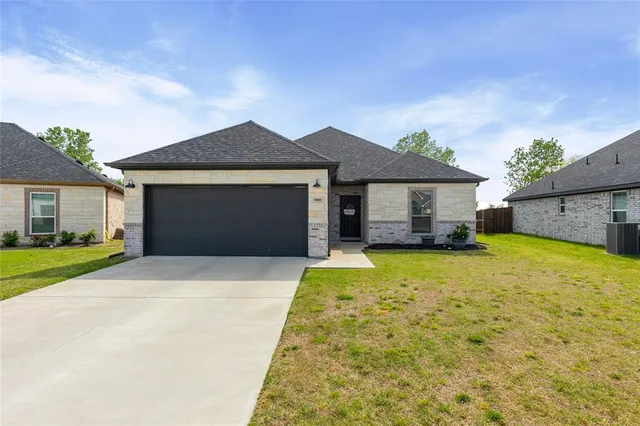 $293,500 | 8908 Kiowa Drive, Greenville, TX 75402