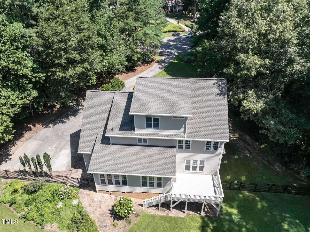 2129 Beneventum Court Raleigh, NC 27606 - Photo 70 of 96 069-1280x960-photo